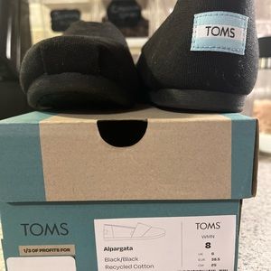 Tom’s, womens, size 8